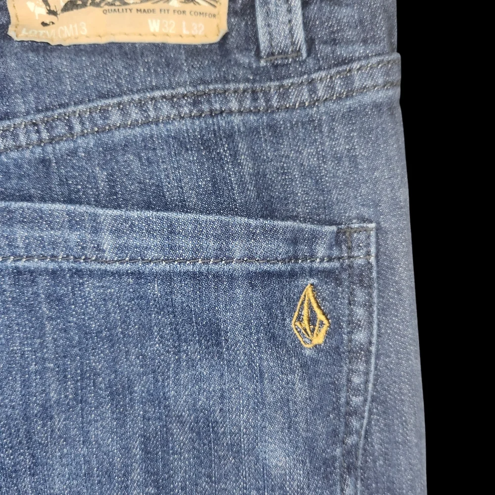 VOLCOM Kinkade Regular Fit- W32 SHORT - Picture 4 of 8